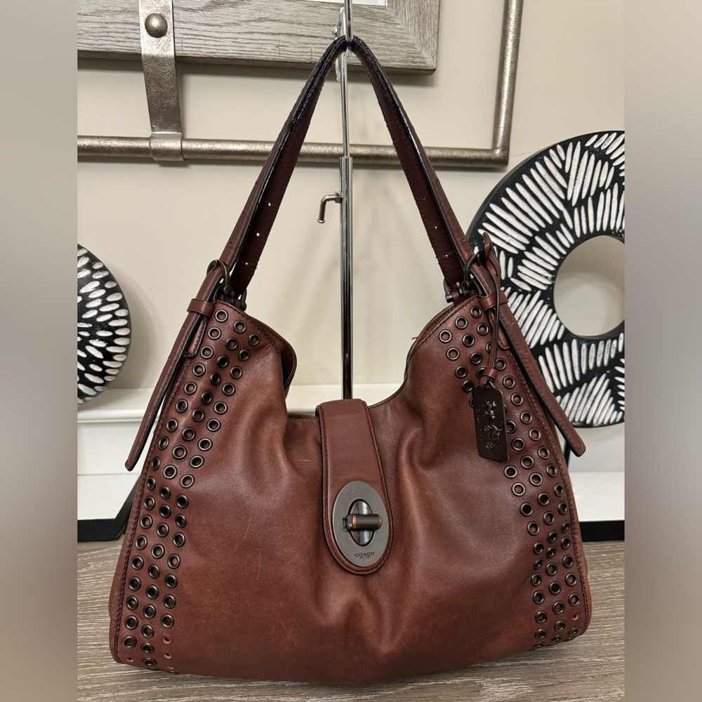 Coach Shoulder bag.
